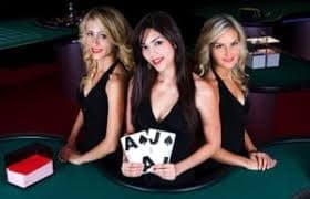 Berbagai jenis permainan sports dan casino online yang tersedia di platform macan99
